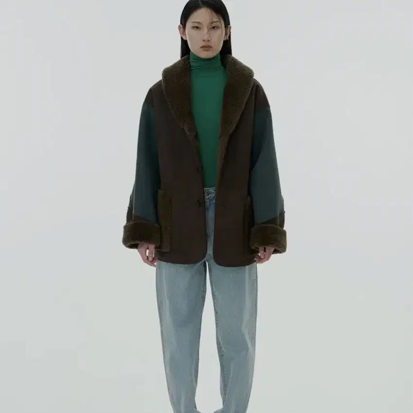 아모멘토 22fw 리버시블 무스탕코트