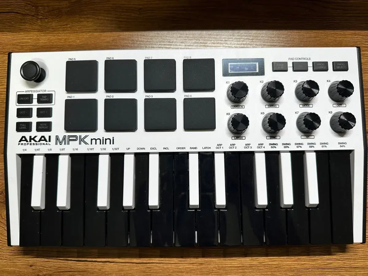 AKAI MPK mini 마스터키보드