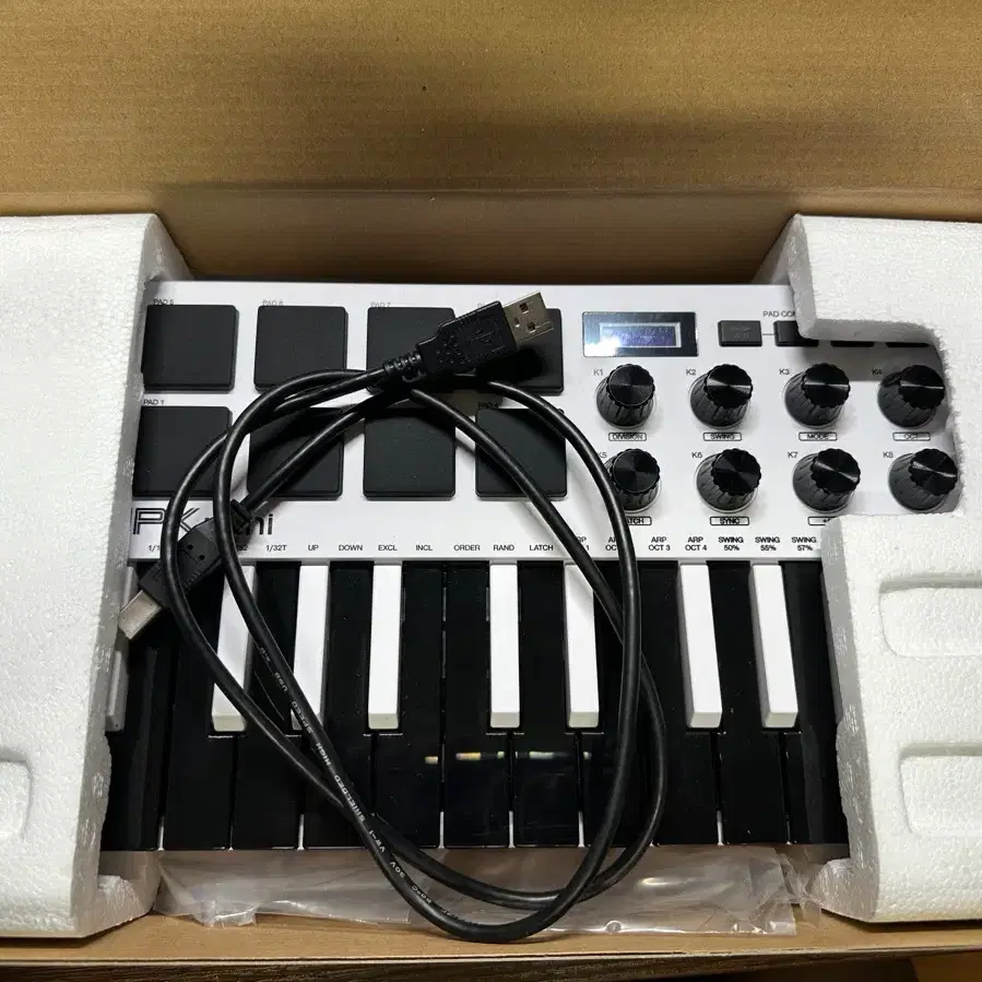 AKAI MPK mini 마스터키보드