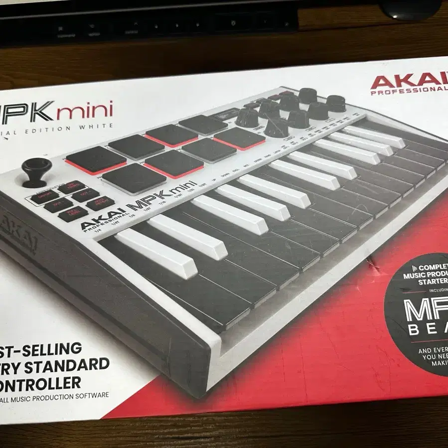 AKAI MPK mini 마스터키보드