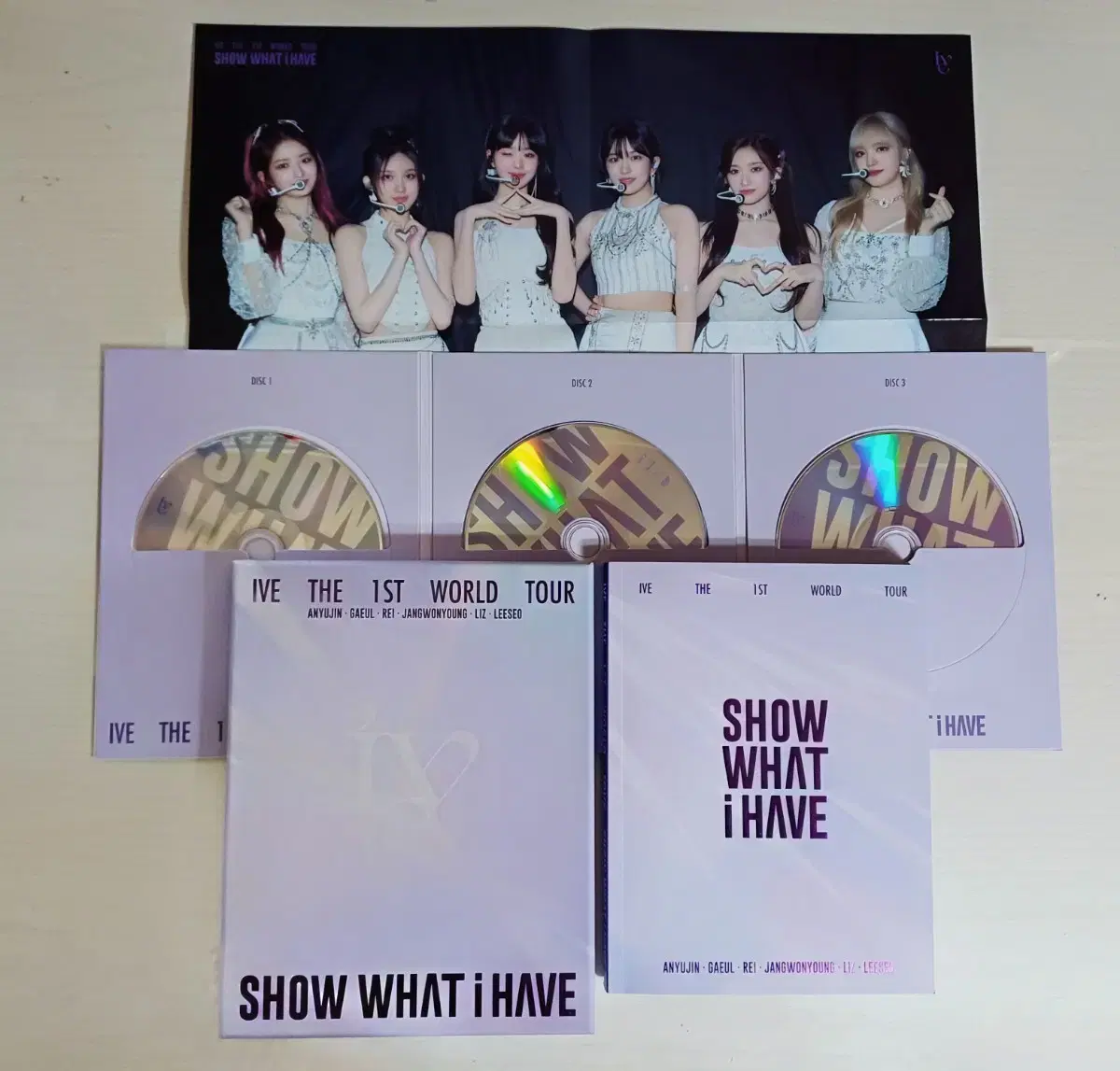 [아이브 DVD] IVE THE 1ST WORLD TOUR 앨범 월드투어