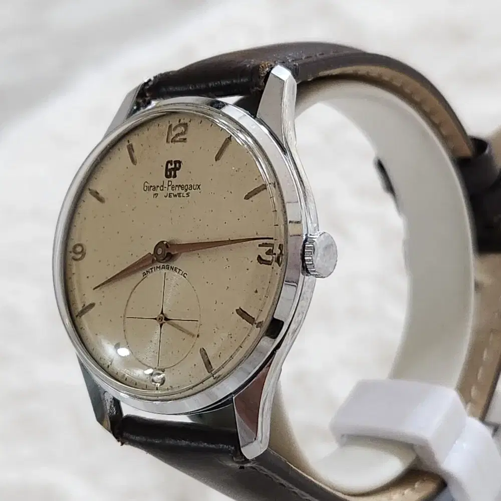 # 223 ) GIRARD PERREGAUX VINTAGE