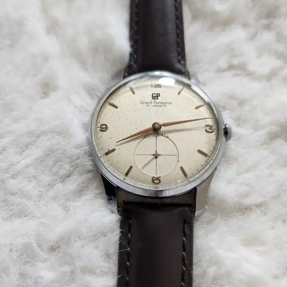 # 223 ) GIRARD PERREGAUX VINTAGE