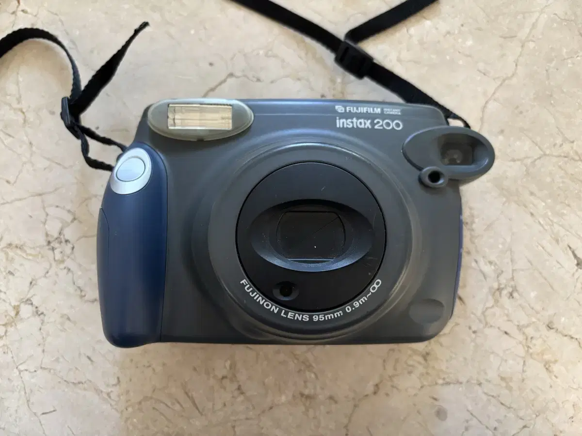 빈티지 감성 폴라로이드 카메라, 후지필름 Instax 200