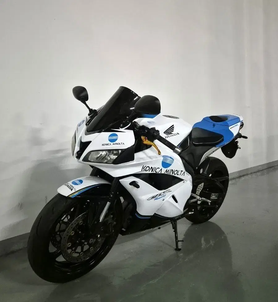 2009년식 CBR600RR 미놀타 판매합니다.