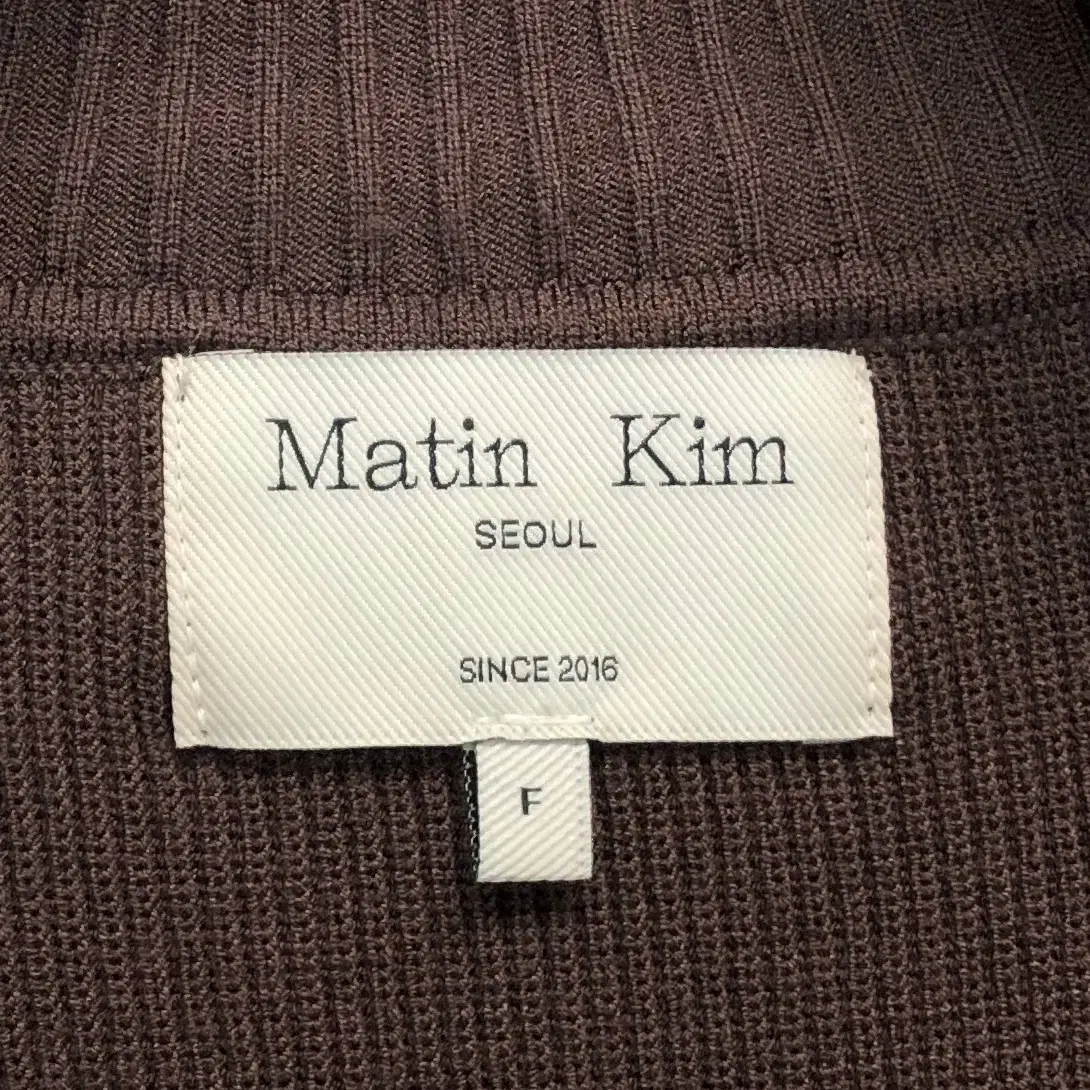 Matin Kim 스펠 포인트 베스트/여성S/칠팔구제