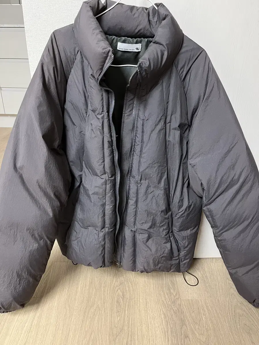 산산기어 21fw puffer jacket 차콜