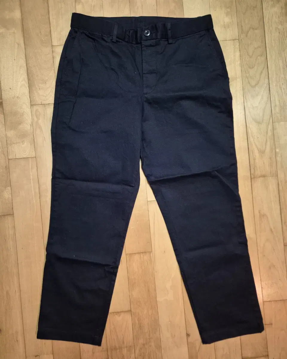 Uniqlo Banded Cotton Trousers Navy M(76-84cm)