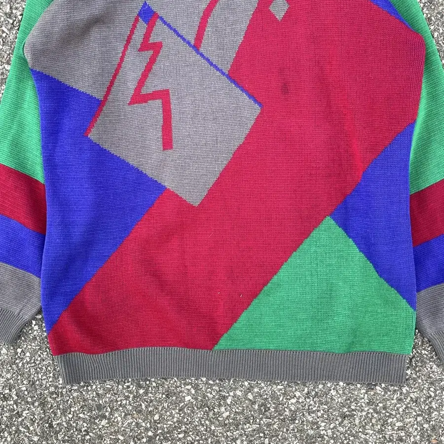 90s St.crfenion graphics Kint Sweater