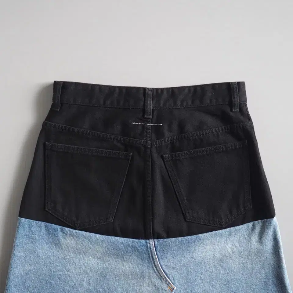 Two-tone Denim Skirt | 2021