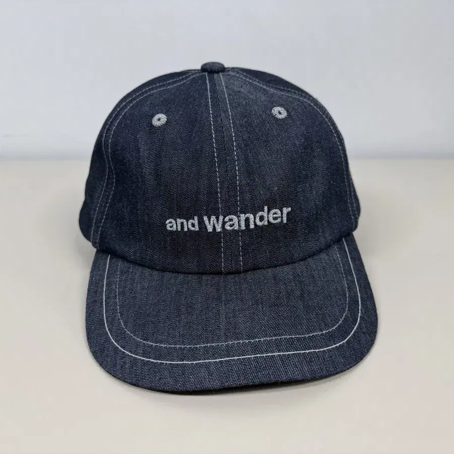 and wander 앤드 원더 드라이 데님 캡 모자