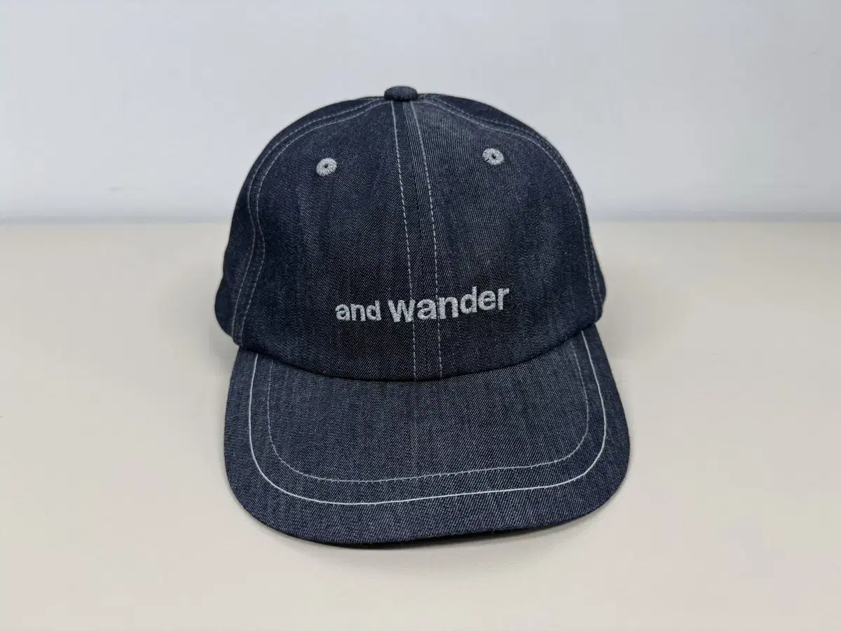 and wander 앤드 원더 드라이 데님 캡 모자