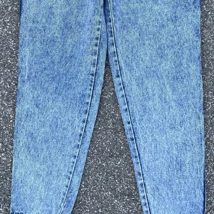 Stone Washing  Denim Pants