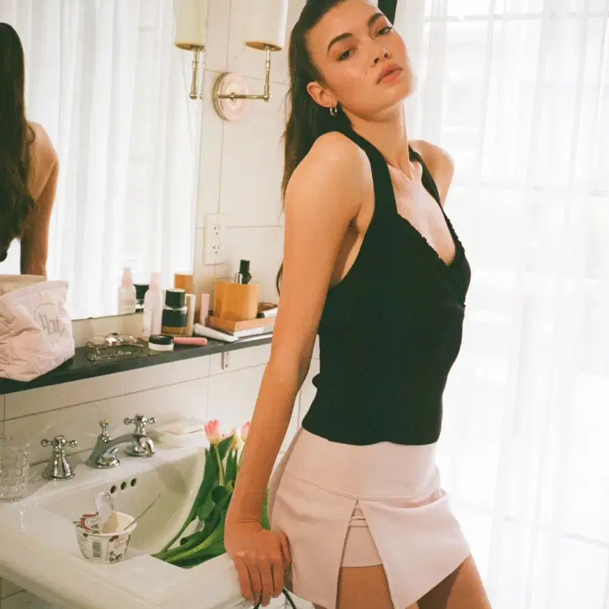 THREETIMES | 쓰리타임즈 Athletic slit skirt by Three Times
