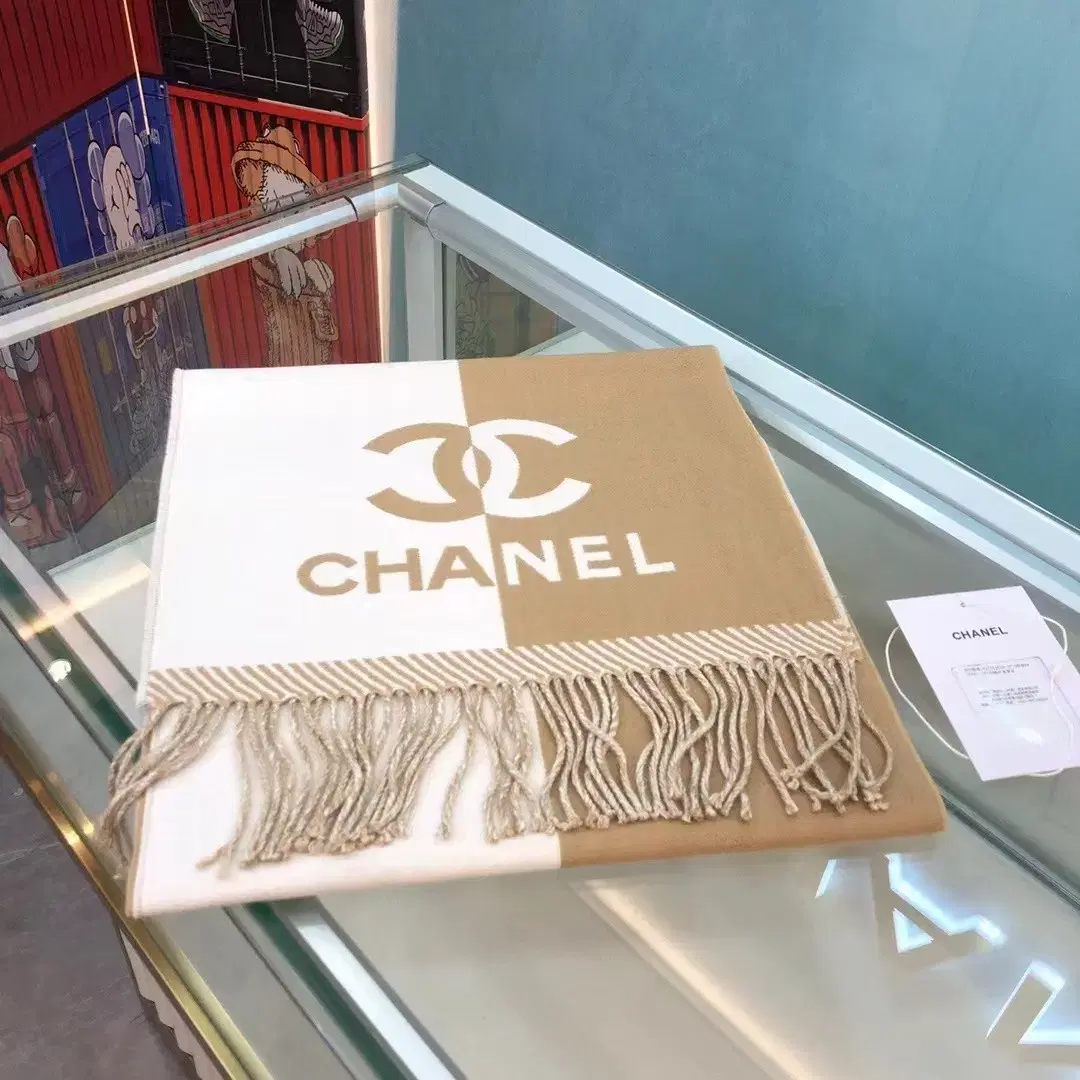 Chanel 샤넬 여사 스카프