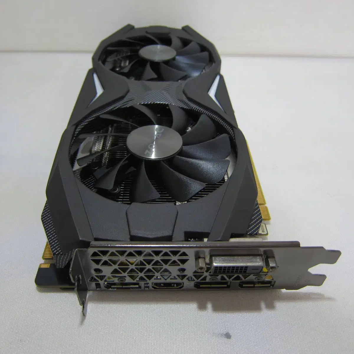 ZOTAC AMP 지포스 GTX1080 D5X 8GB