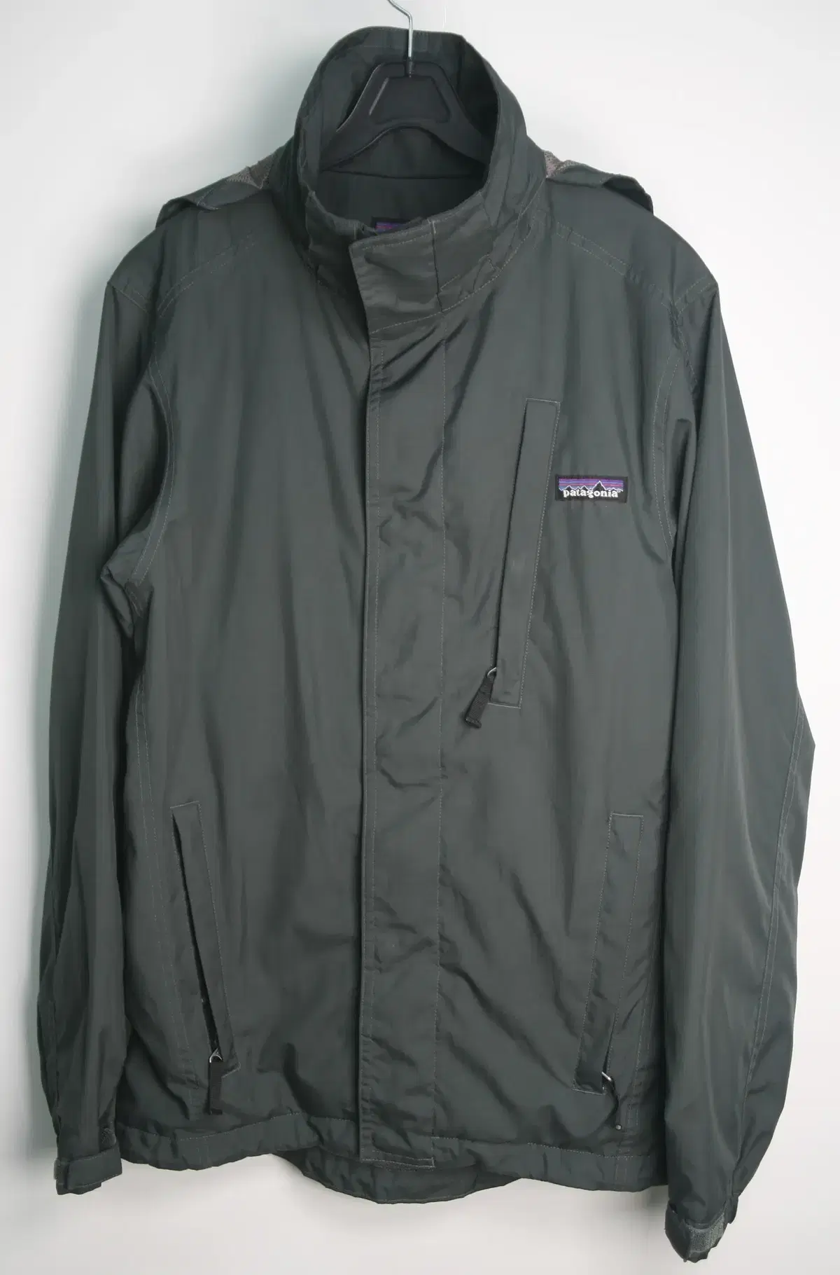 Patagonia Men's Windbreaker Hooded Jumper (XS)