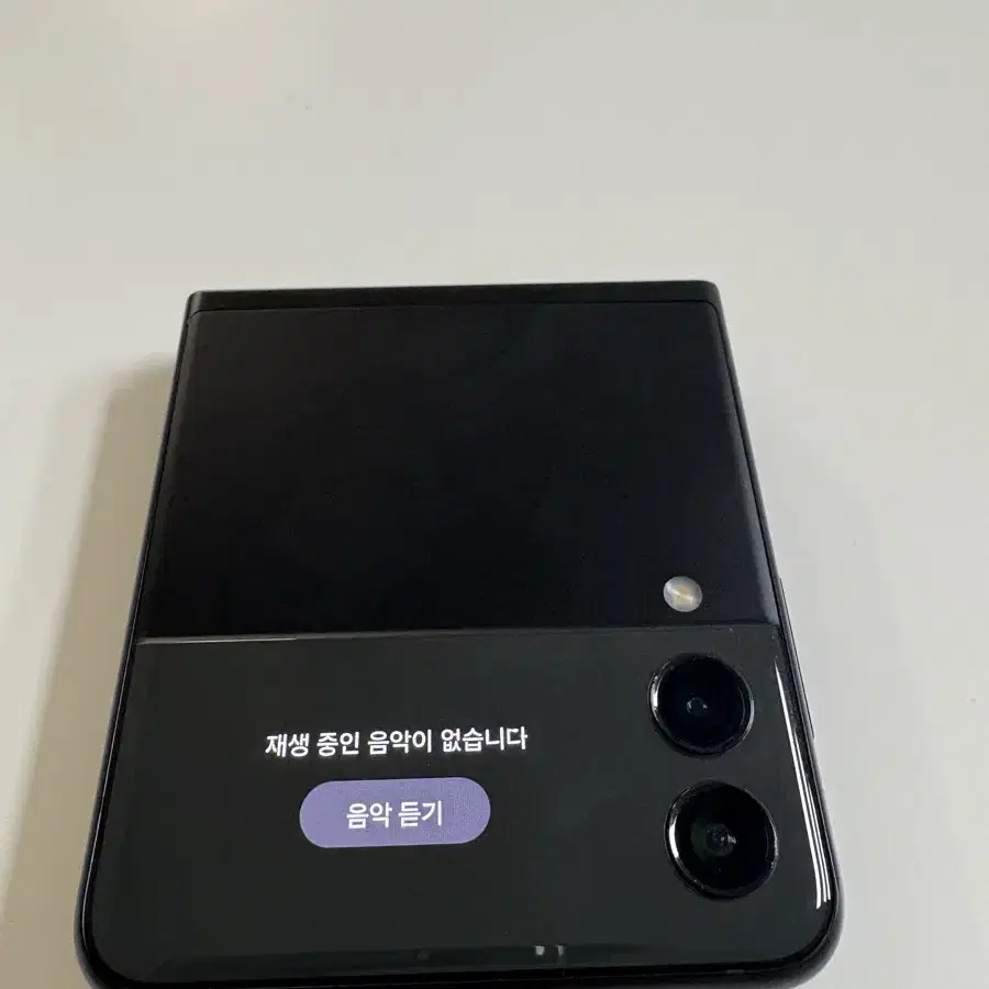 갤럭시 Z플립3 256G 무잔상 공기계