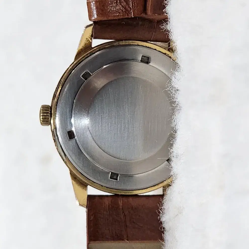 # 225 )  GIRARD PERREGAUX GYROMATIC