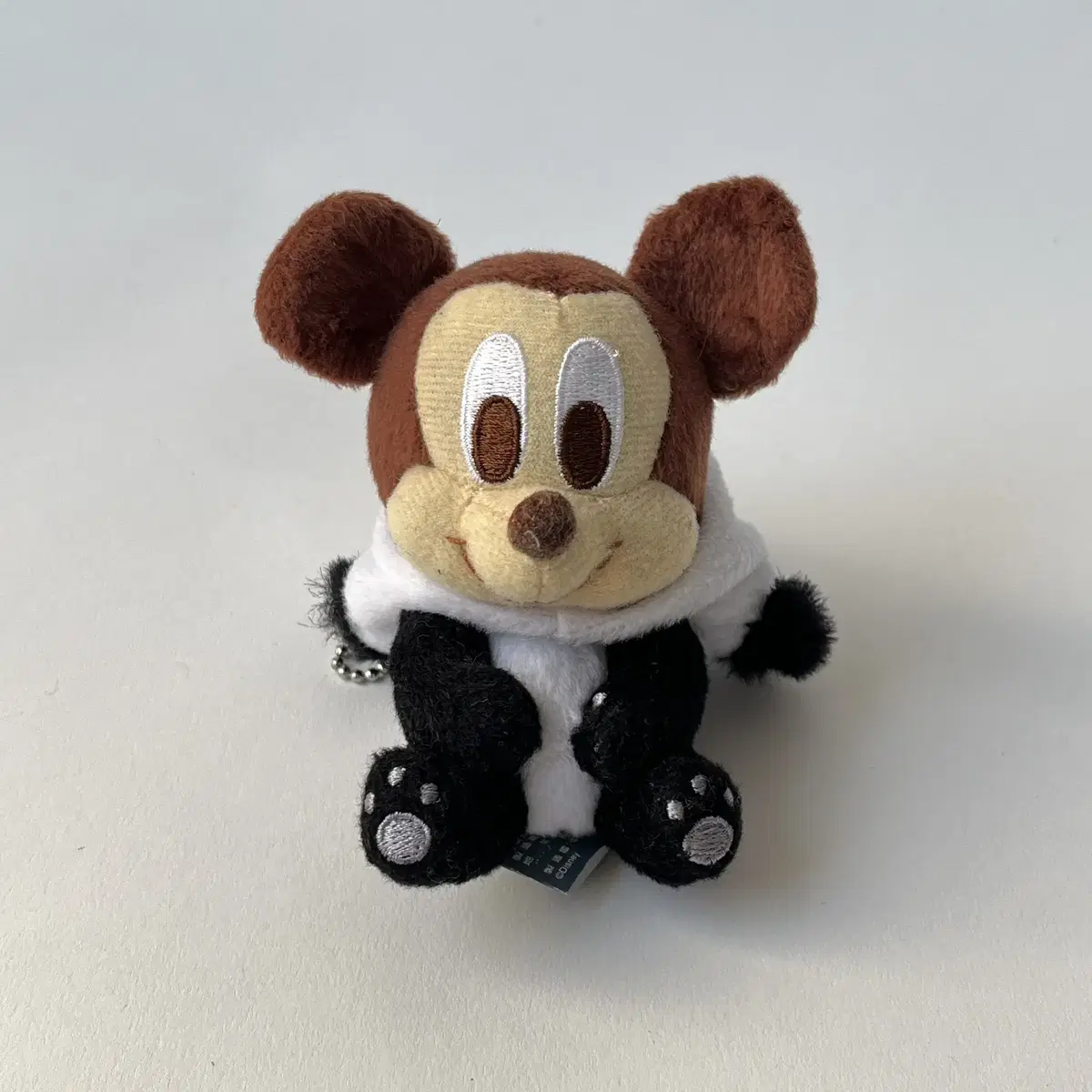 Disney " Panda Mickey Mouse " keyring