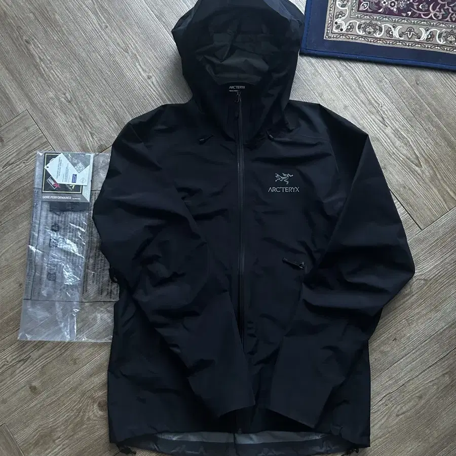 Arc'teryx Beta LT