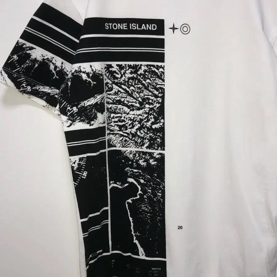 STONE ISLAND 스톤아일랜드 프린팅 반팔