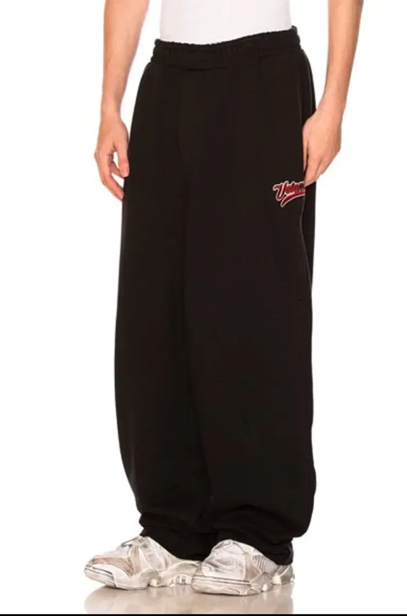 (XS) Vietmung Bro Embroidered Sweatpants