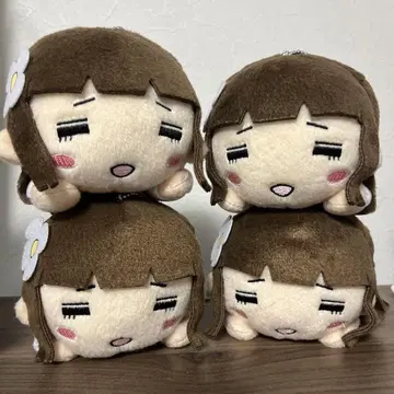 누워있는 봉제 인형 주문토끼 우지마츠 센야