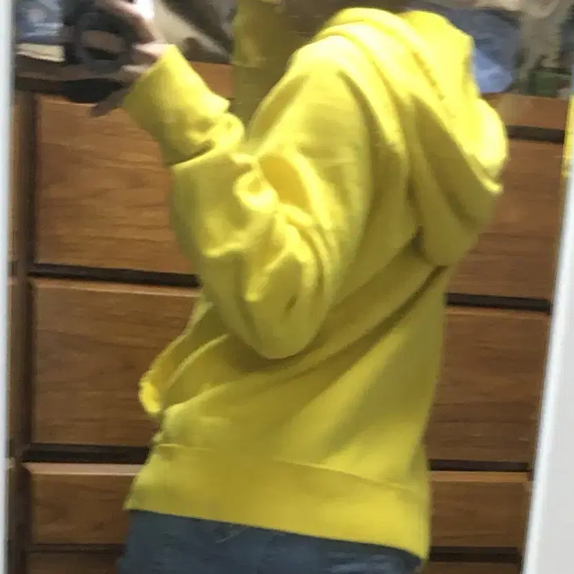 HOLISTER M yellow zip up hoodie