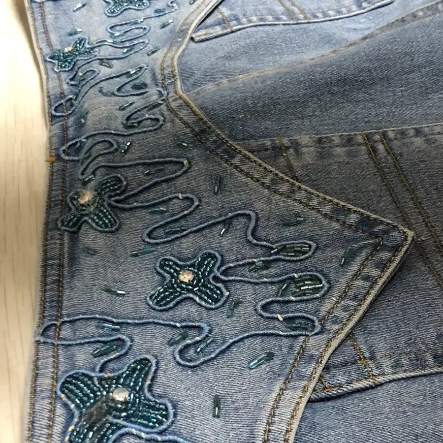 Flare jean beads embroidery denim