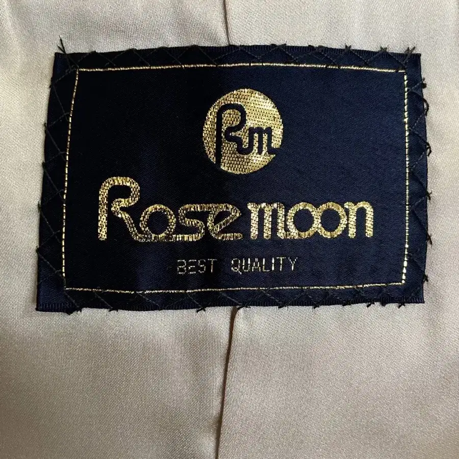 Rose moon 베스트컬리티 티벳램트리밍 치키앙램 하프 코트