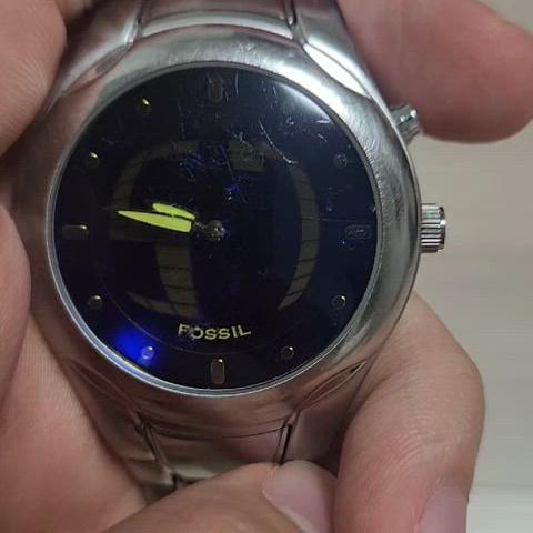 fossil big tic