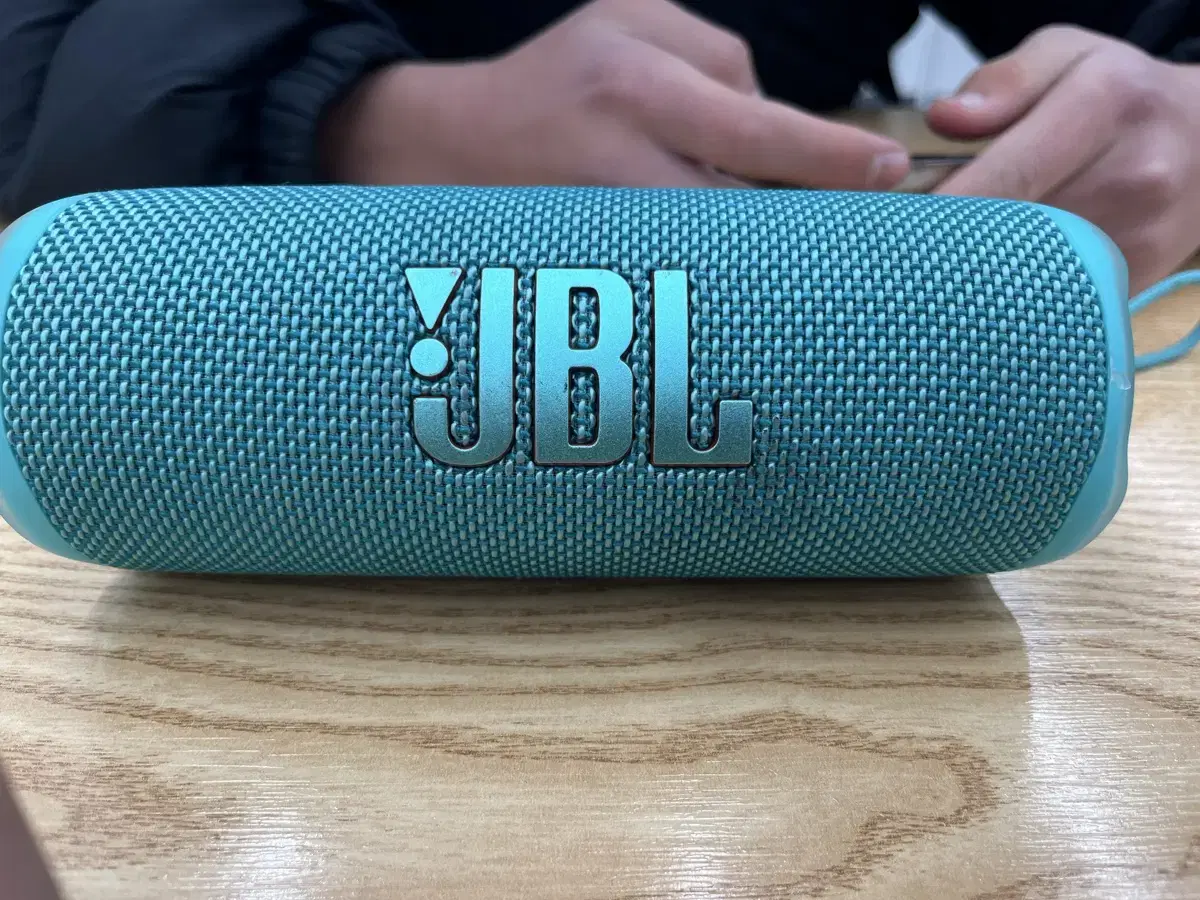 jbl 민트색 스피커 팔아요