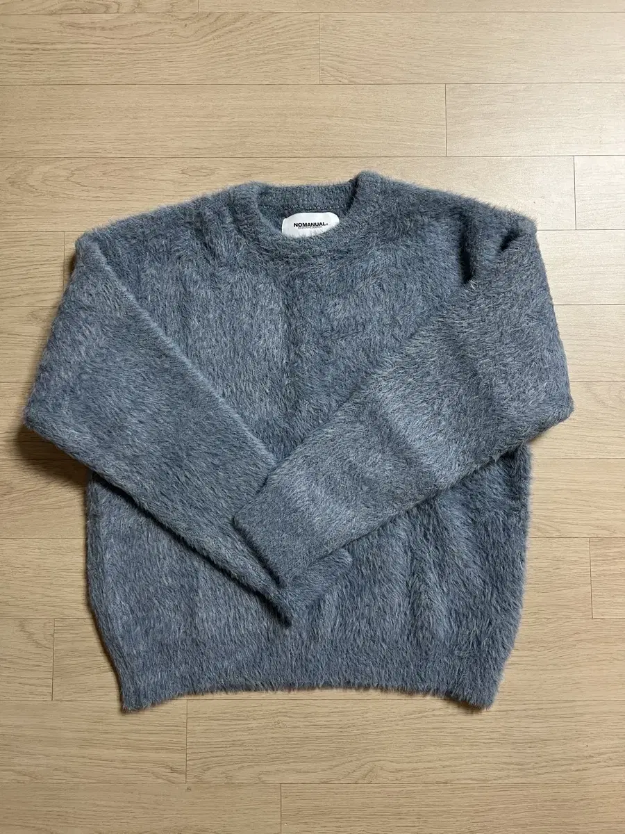 노메뉴얼 CROPPED HAIRY KNIT - MARINA (M)