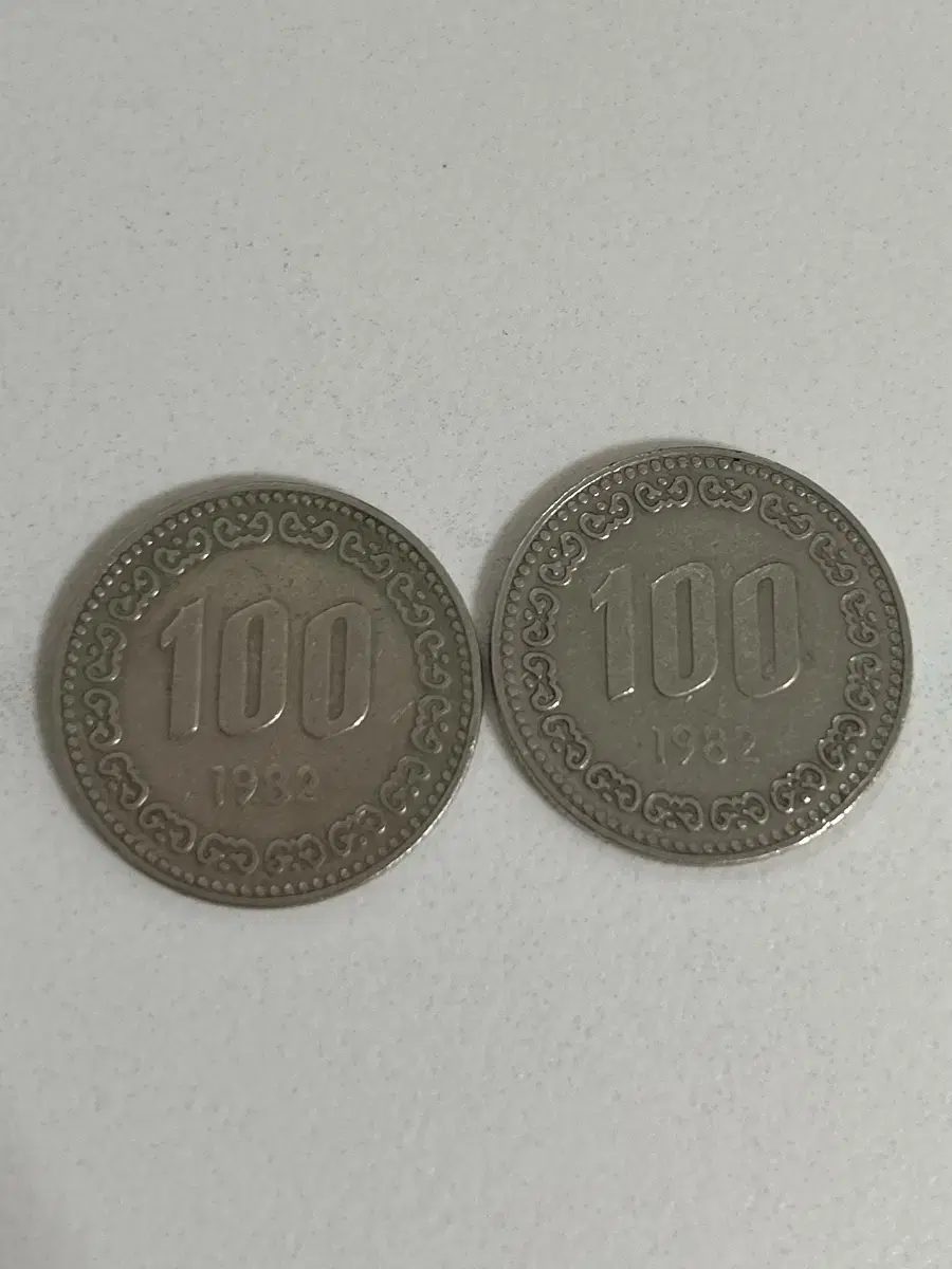 1982년 100원 동전 2개 일괄 무배