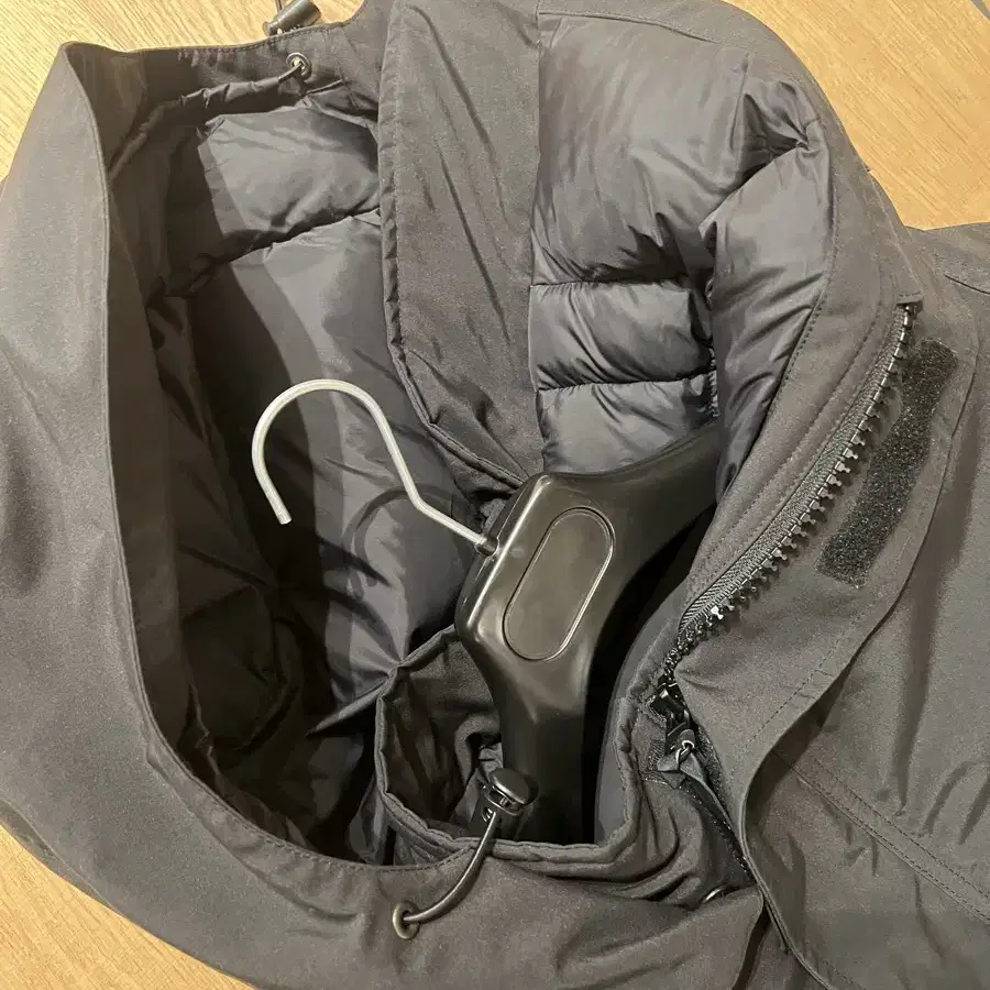 마지막 캐나다구스 x 와이프로젝트 패딩