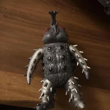 1986년 제작 그레이 괴수 피규어 사탄비틀