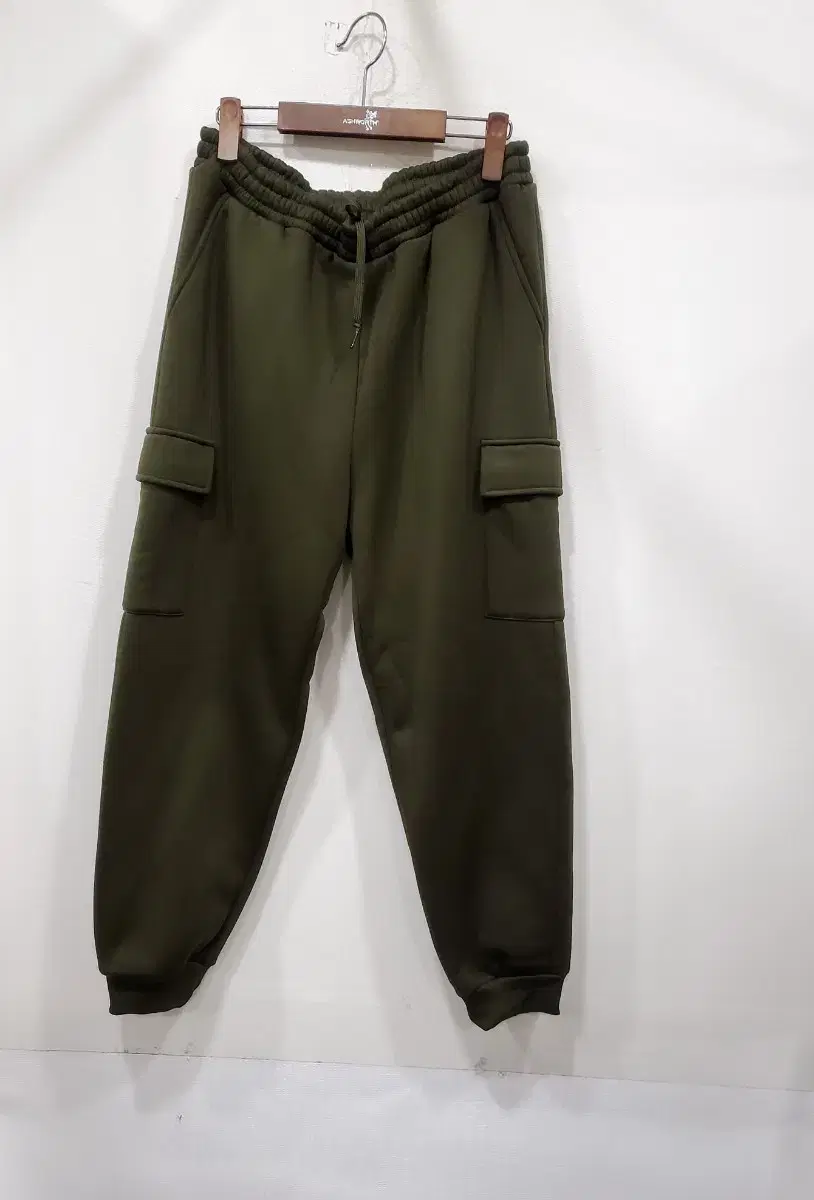 Unisex Brushed Cargo Jogger Pants (Like New)