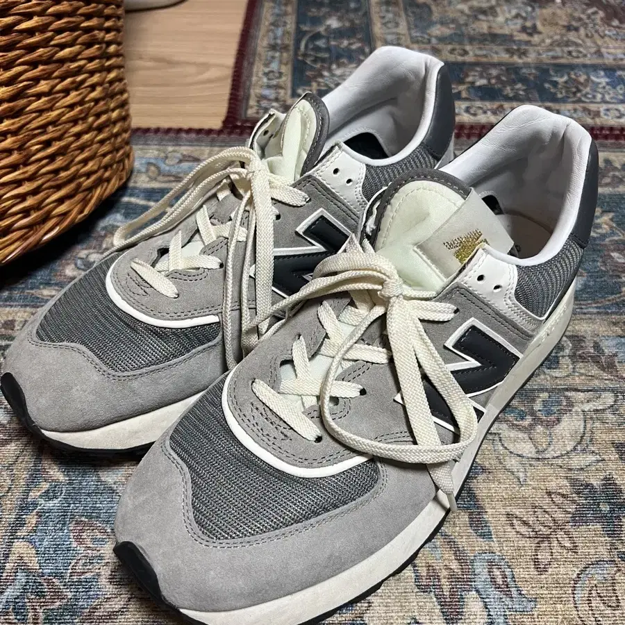 뉴발란스 New Balance 574 Legacy Grey