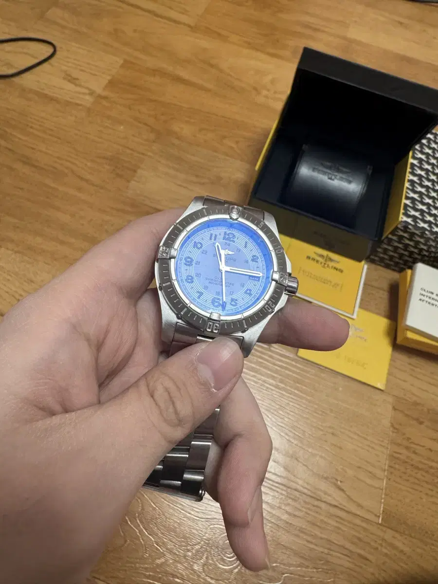 브라이틀링 콜트 슈퍼쿼츠 41mm(A74380)