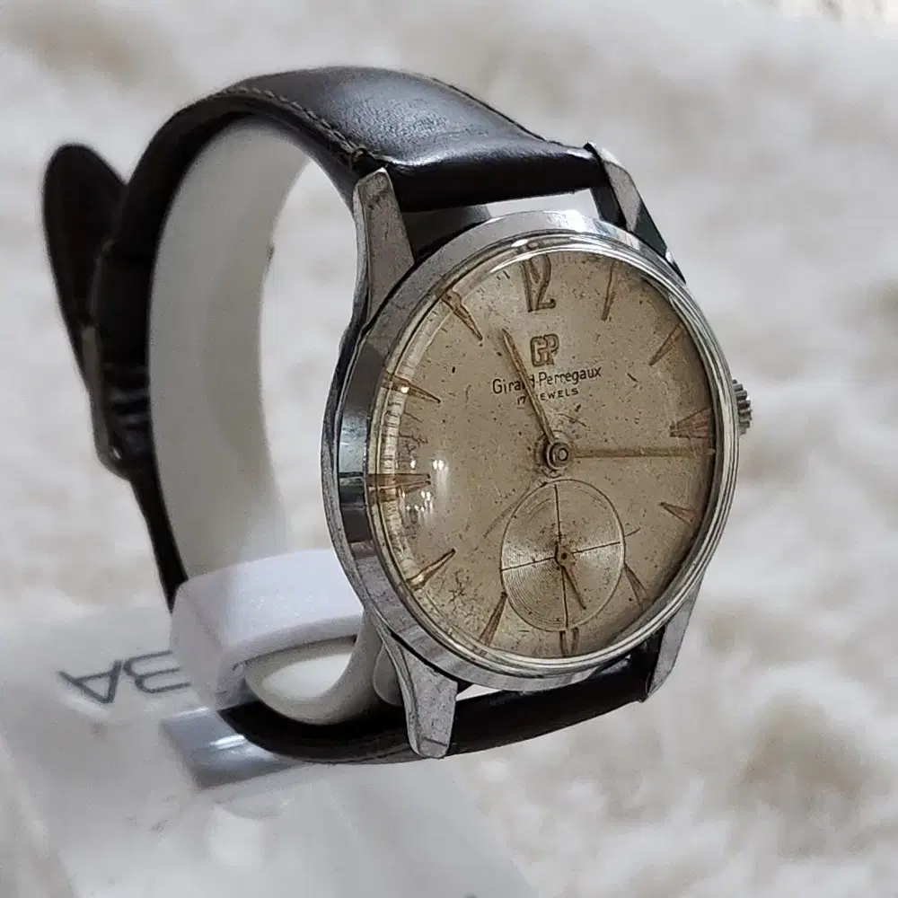 # 230 )  GIRARD PERREGAUX  VINTAGE