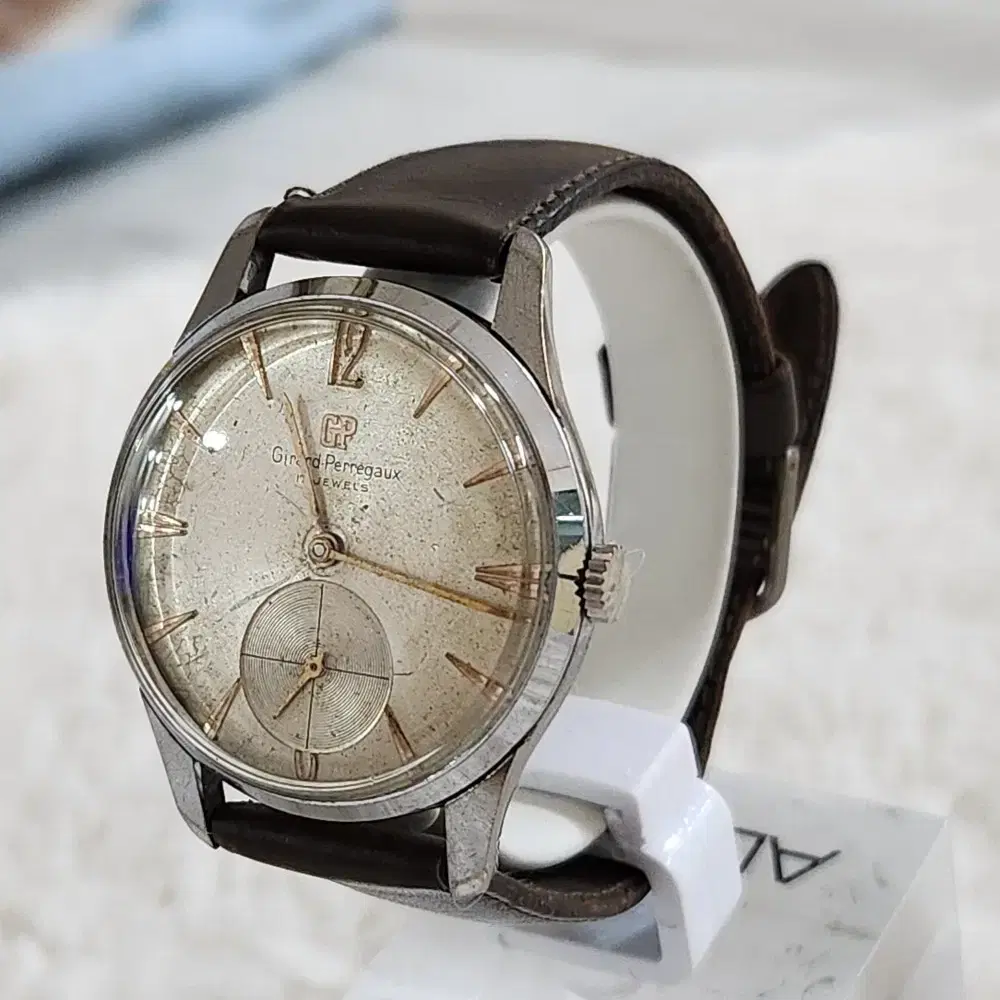 # 230 )  GIRARD PERREGAUX  VINTAGE