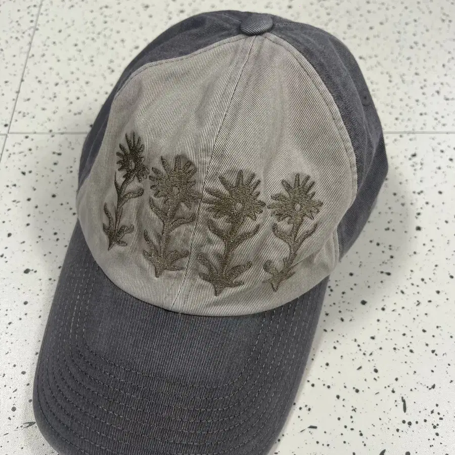 더콜디스트모먼트 TCM dead flower cap (charcoal)