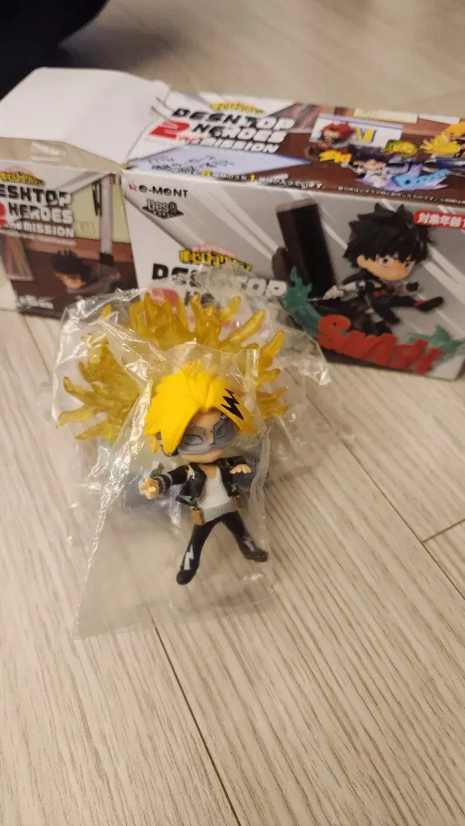 My Hero Academia Hiroaka Kaminari Denki Resin Statue Desktop Figure