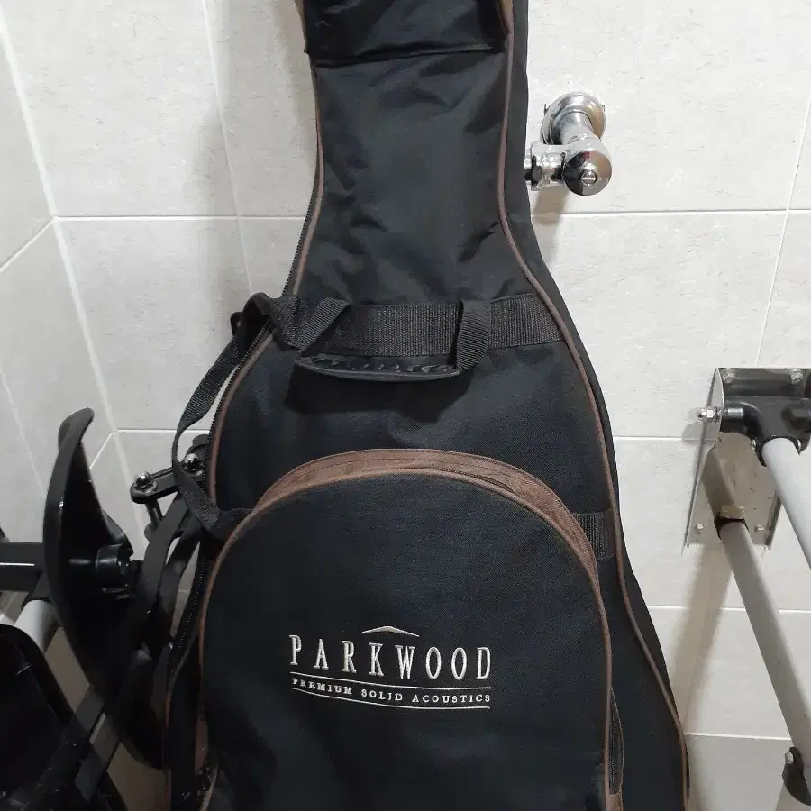 parkwood s27프리니엄 어쿠스틱기타+ 가방+ 기타부품