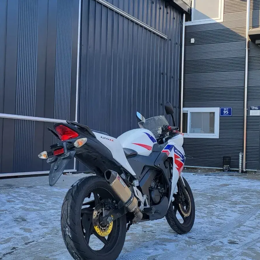 cbr125  16년식