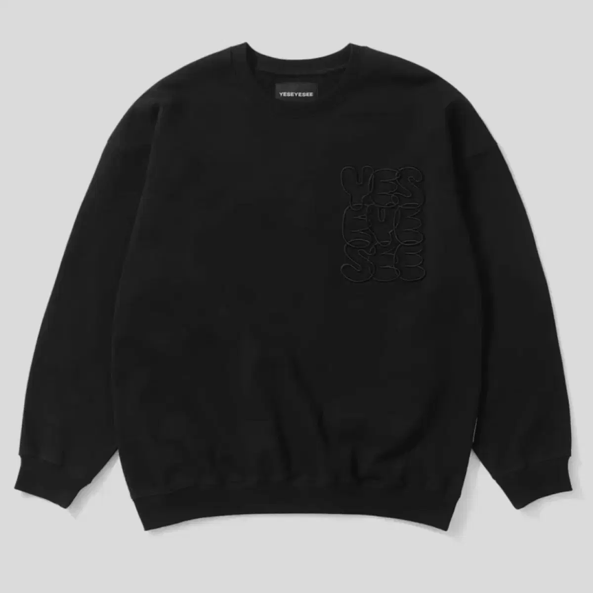 예스아이씨 맨투맨 C-Logo Sweatshirt 블랙