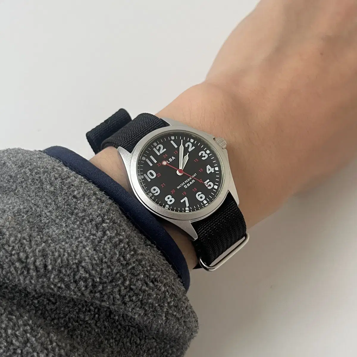 세이코 알바 - 90s black dial military field