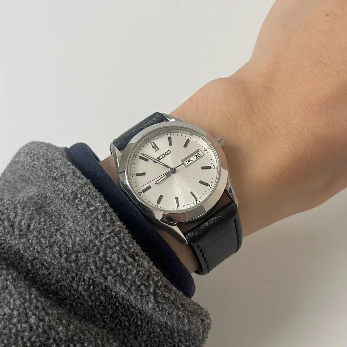 세이코-00s silver dial quartz