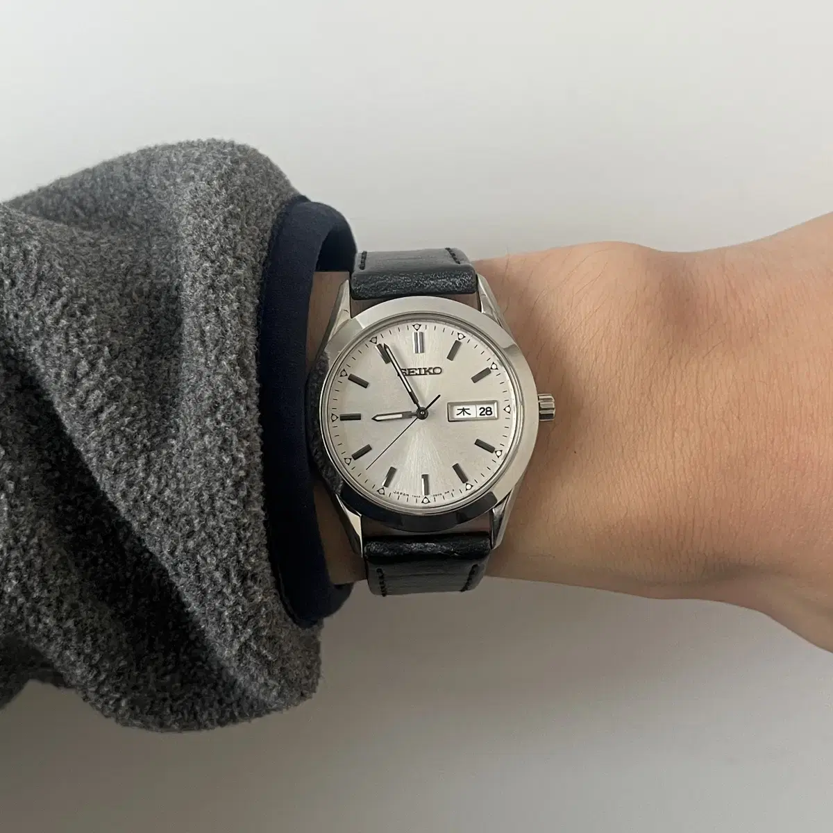 세이코-00s silver dial quartz